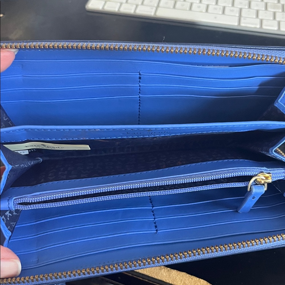 Kate Spade Vibrant Blue Tassel Wallet - Picture 4 of 4